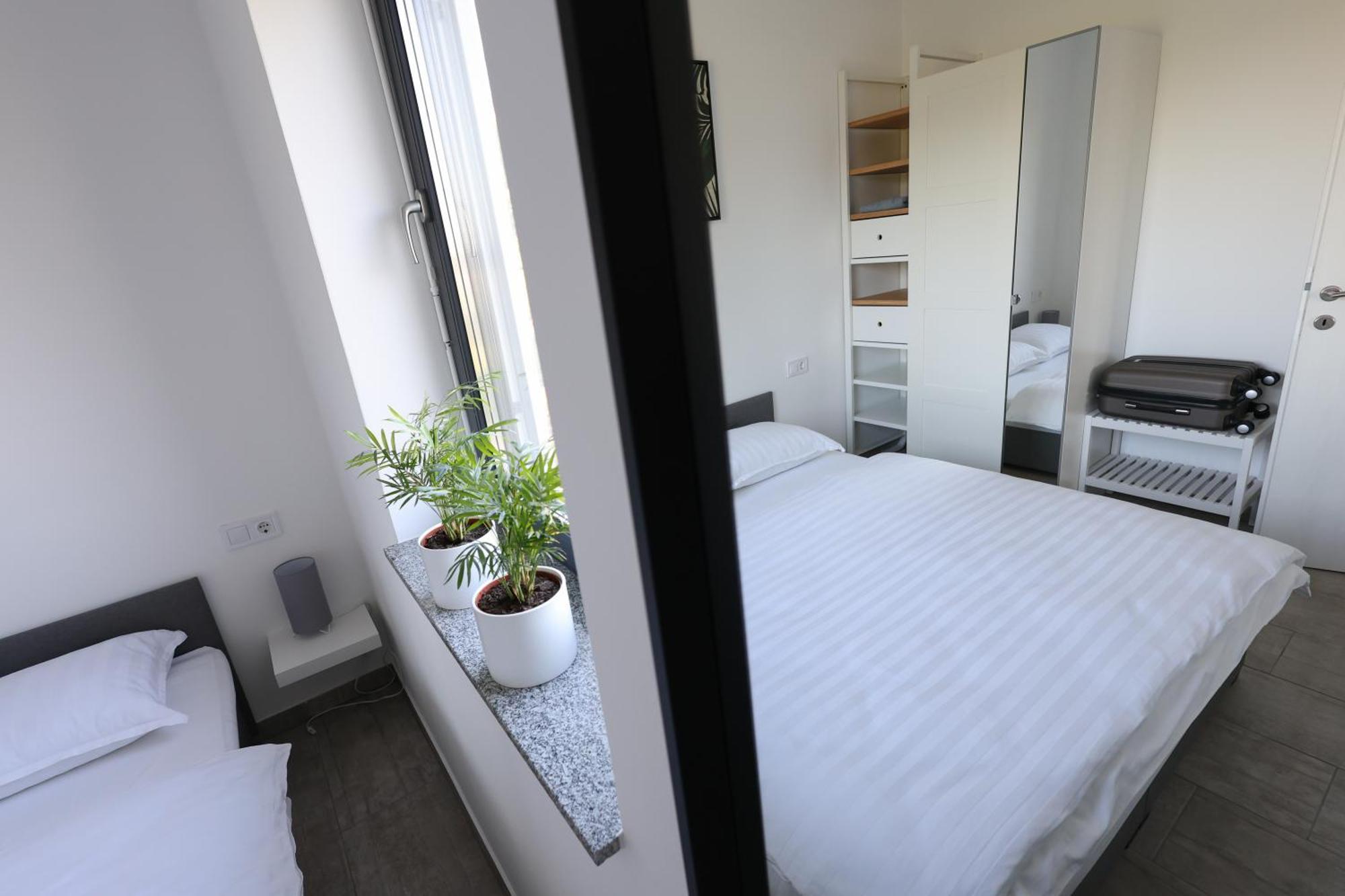 White Mountain Apartment Banovci Eksteriør billede